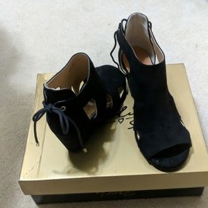 Size 7.5 W Black faux suede shoes